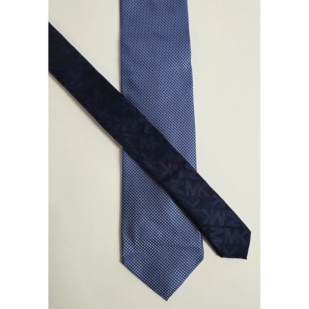 Michael Kors Necktie Mens Navy Blue Geometric MK Logo 100% Silk Business Formal